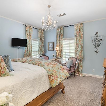 Beland Mansion-Treasured Mist Suite! Fort Smith Extérieur photo
