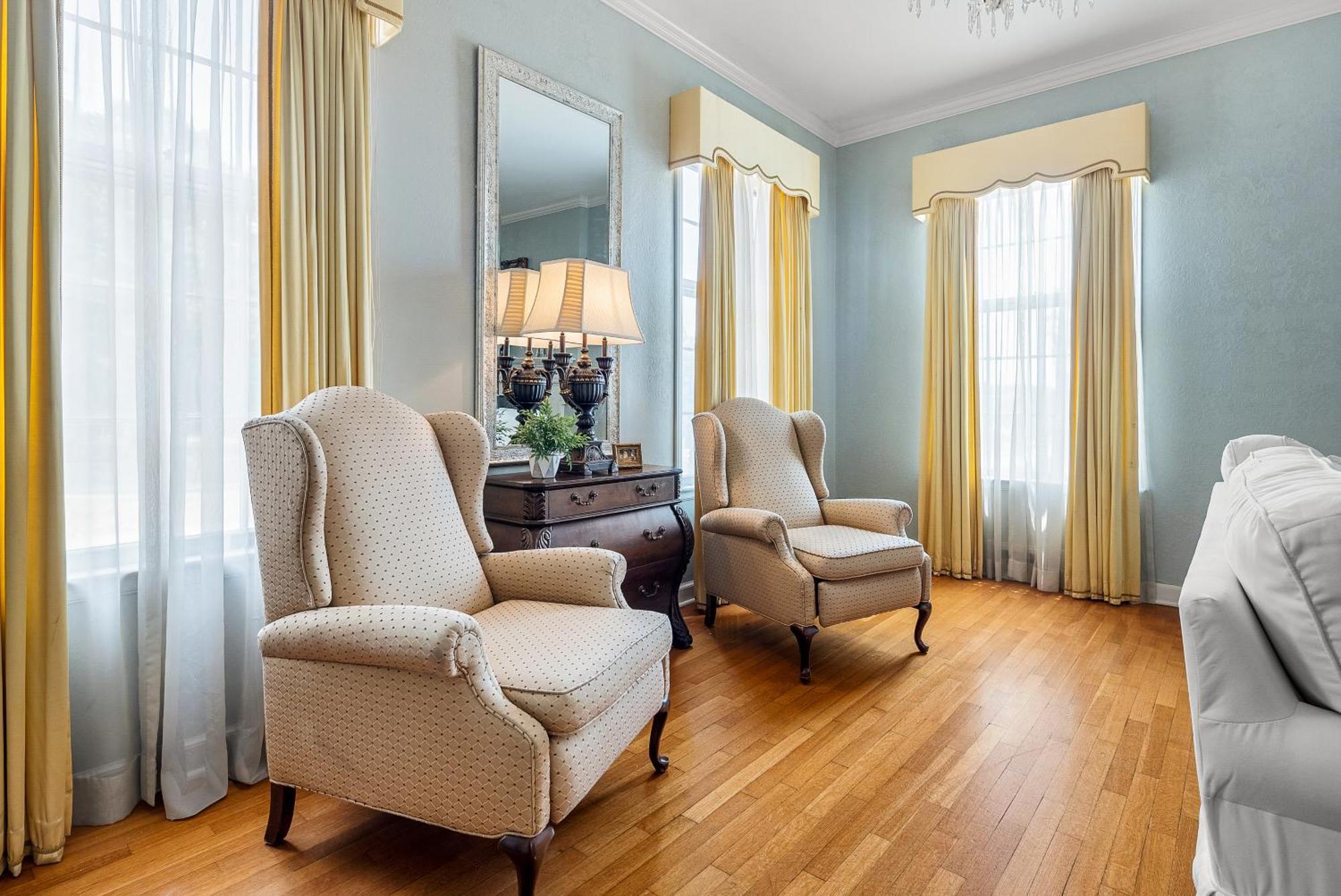 Beland Mansion-Treasured Mist Suite! Fort Smith Extérieur photo